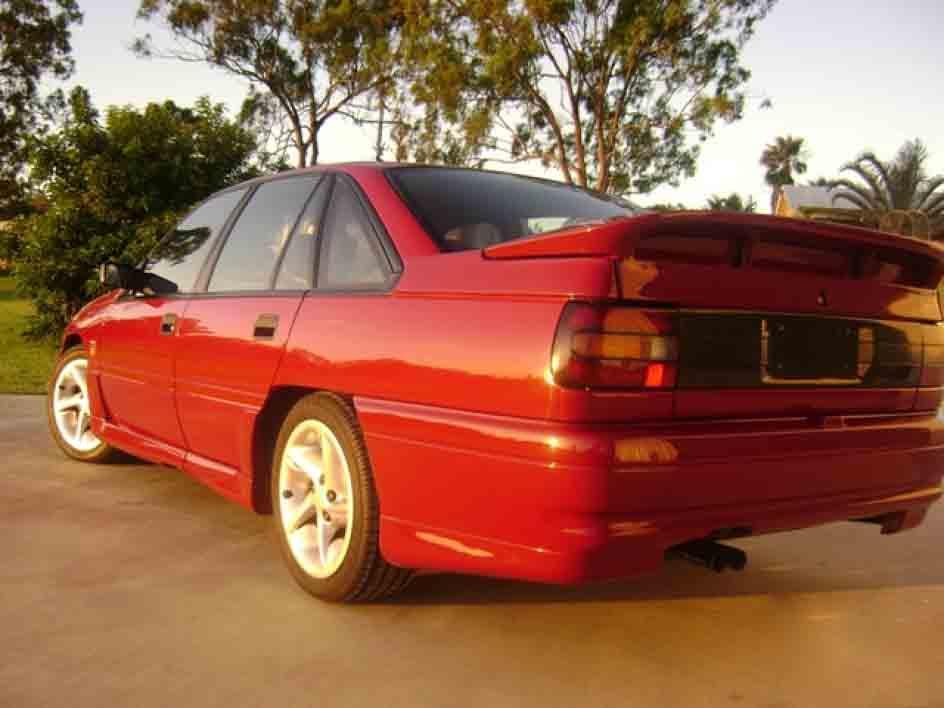 Durif Red Holden Commodore VN SS HSV 1990 number 180 images (5).jpg