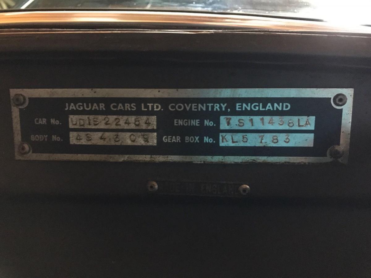 E type series 3 VIN plate.jpg