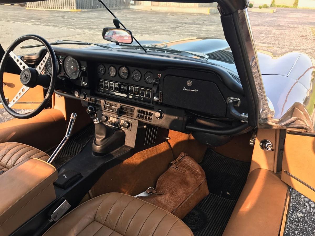 E type series 3 dashboard.jpg