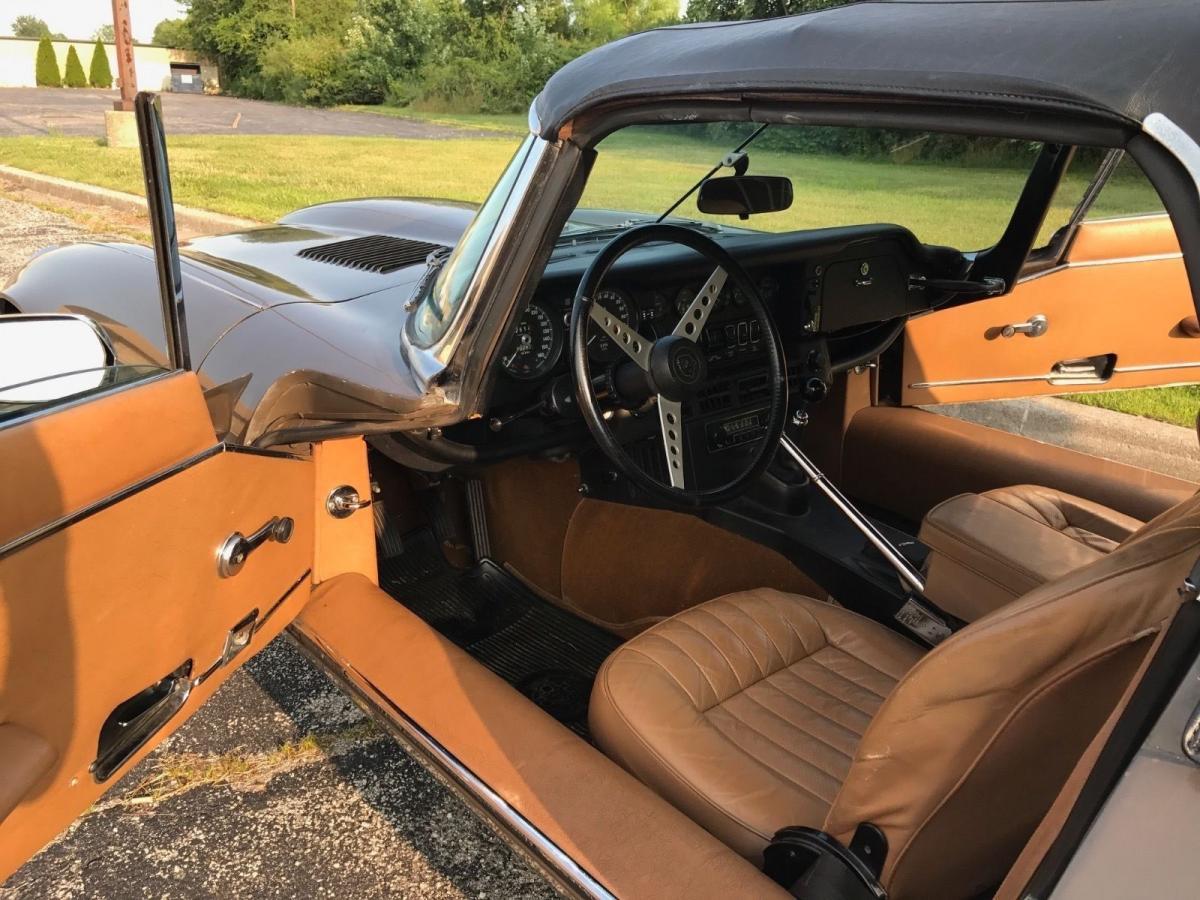 E type series 3 steering wheel.jpg