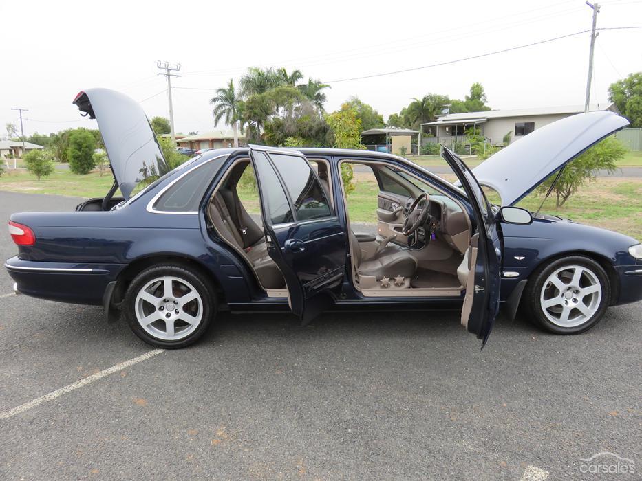 Fairlane NL FBT Tickford V8 Navy Blue number 068 images (27).jpg