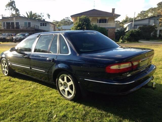 Fairlane by tickford FBT car 071 of 106 Navy Blue Ford (1).JPG