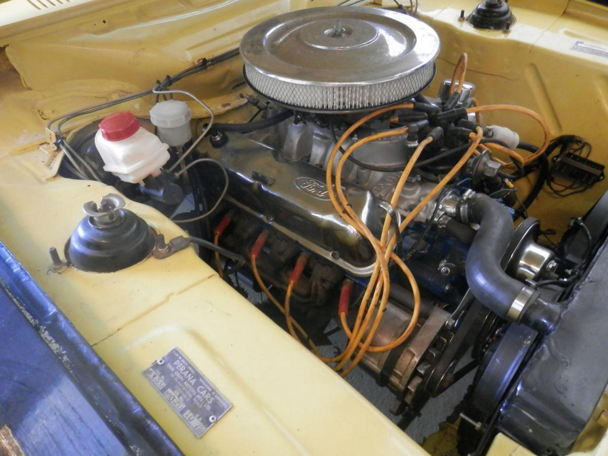 Ford Capri Perana Basil Green engine.jpg