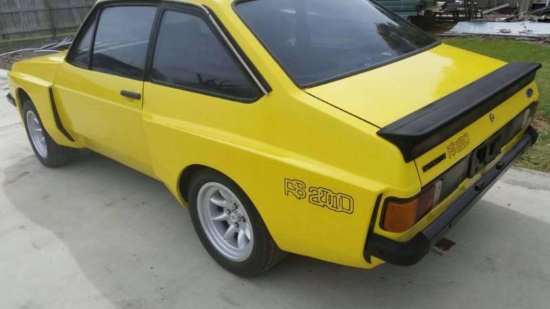 Ford Escort RS2000 Coupe yellow with bodykit (5).JPG