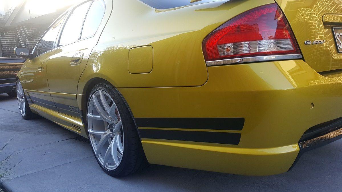 Ford Falcon BA GT-P side stripes.jpg