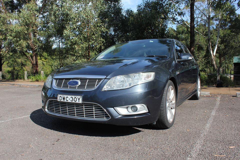 Ford Falcon G6 E Turbo Sedan 2011 dark grey pictures (2).jpg