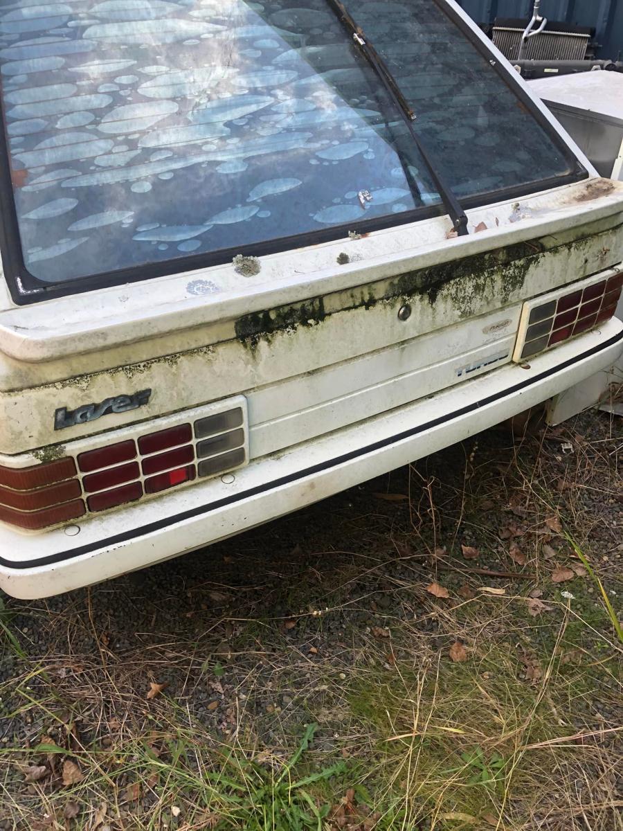 Ford Laser KB Turbo White Lightning 3-door hatch Victoria (5).jpg