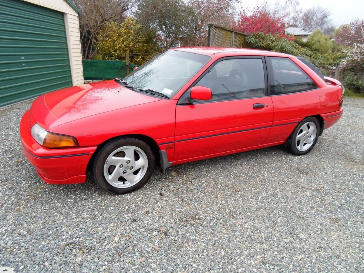 Ford Laser TX3 Red images non turbo 1994 NZ (1).jpg