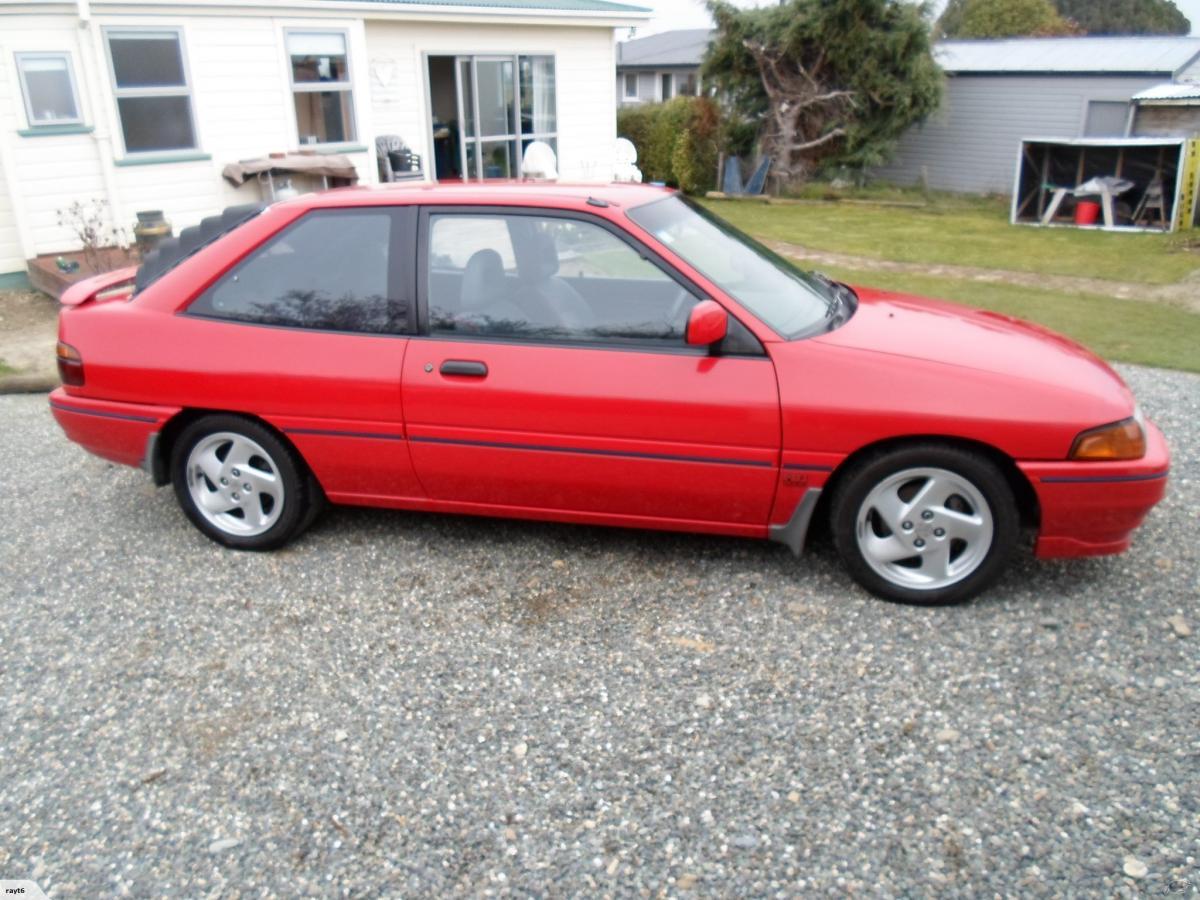 Ford Laser TX3 Red images non turbo 1994 NZ (4).jpg