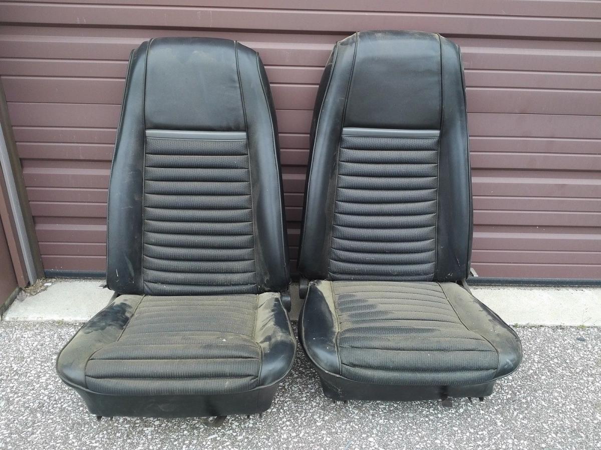 Ford Mustang Mach 1 Front seats.jpg