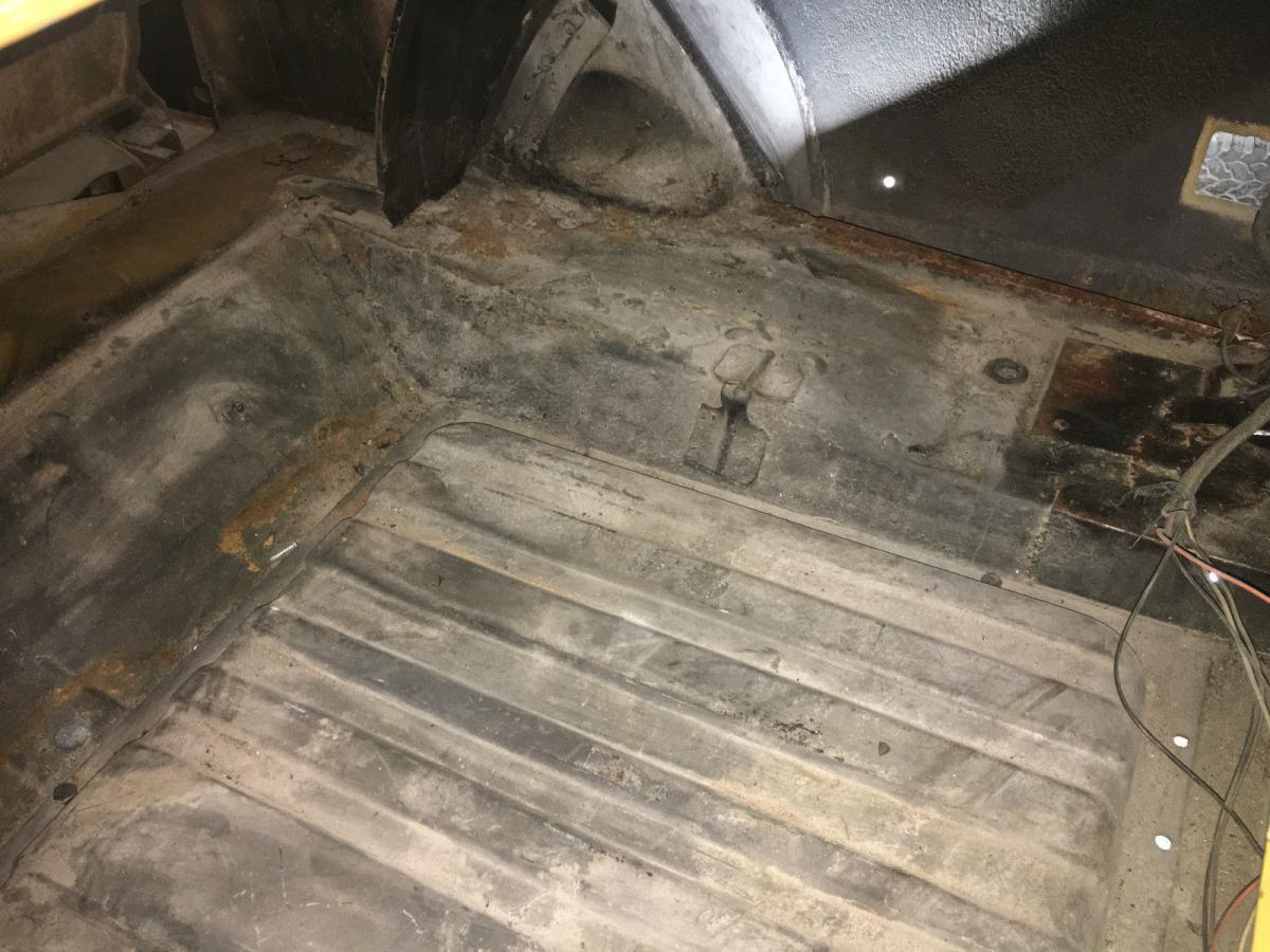 Ford Mustang Mach 1 floor pans.jpg