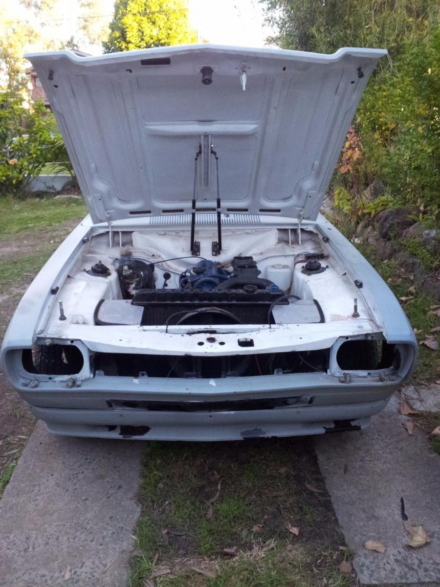 Ford Pinto 1600GT Mk1 engine bay.jpg