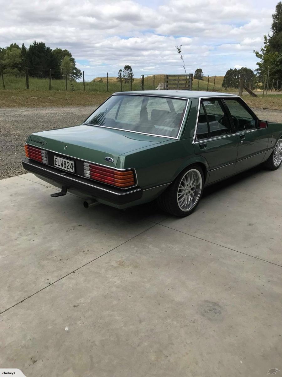 Ford XE ESP Green New Zealand 1984 (2).jpg