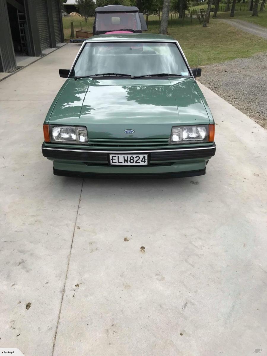 Ford XE ESP Green New Zealand 1984 (4).jpg