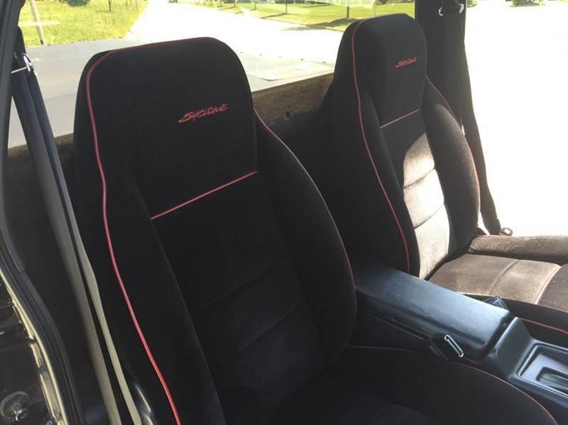 GMC Syclone front seats.jpg