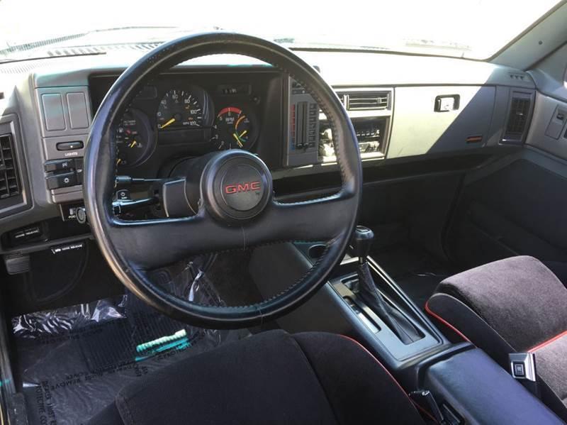 GMC Syclone steering wheel.jpg