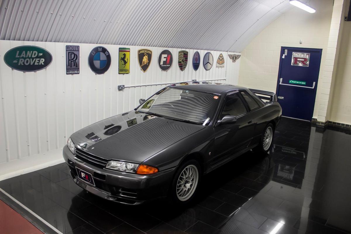 GTR v spec.jpg