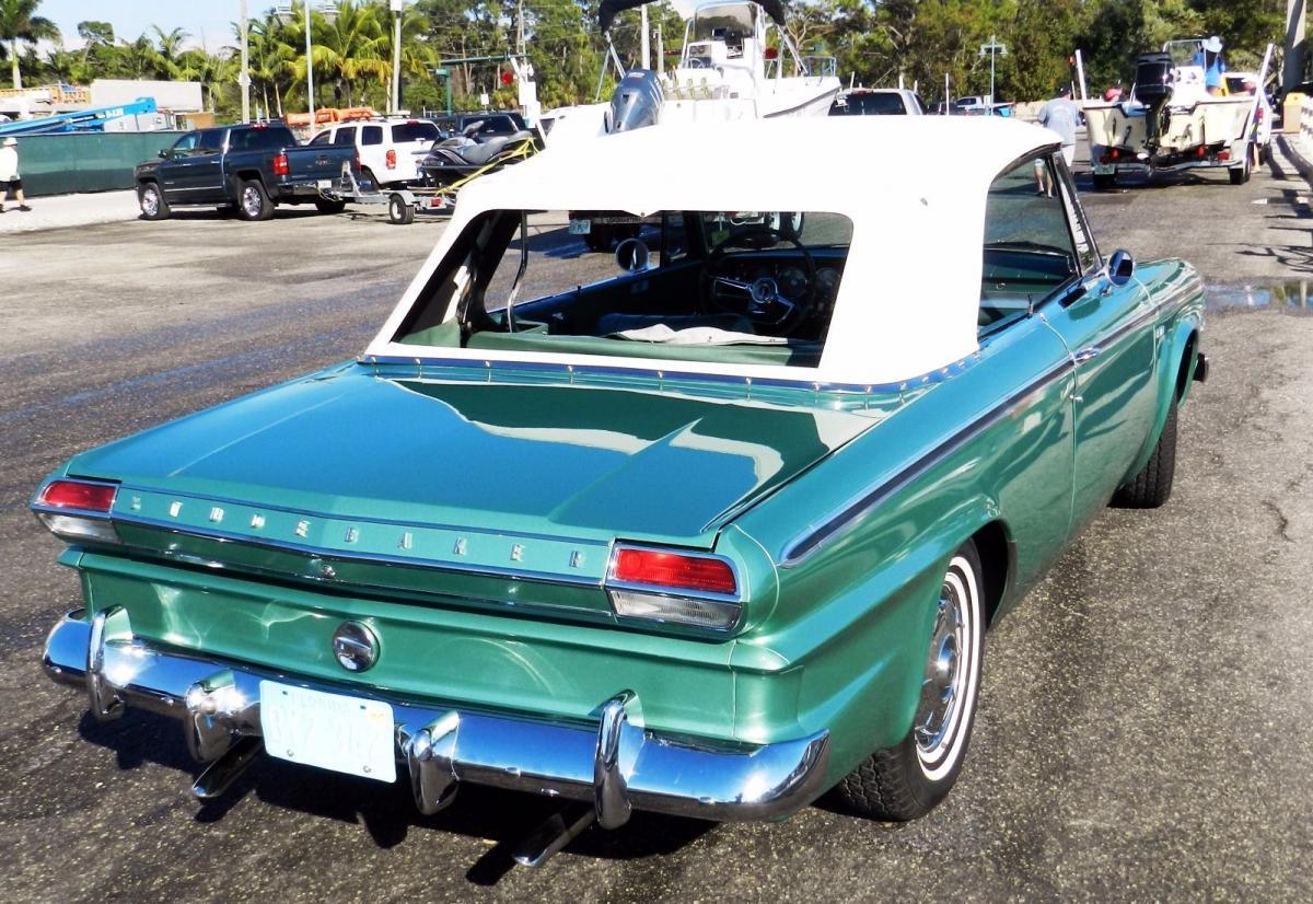 Green 1964 Sudebaker Daytoina Convertible V8 Florida (24).jpg