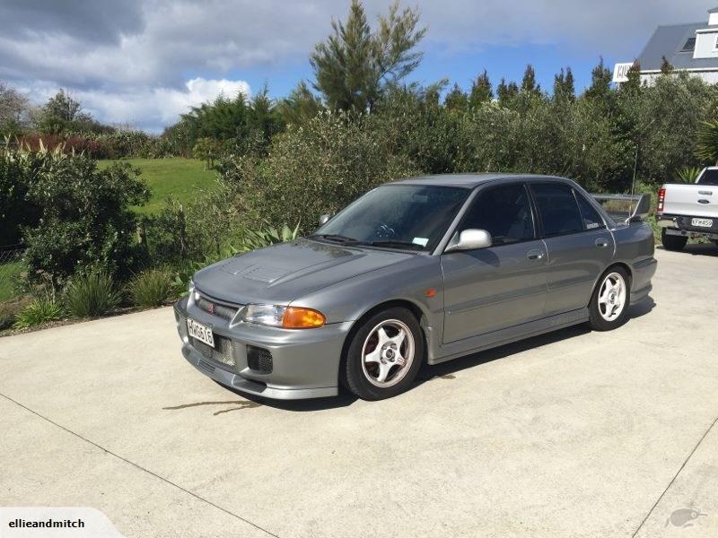 Grey Lancer Evo 3 1995 images original modified silver (3).jpg