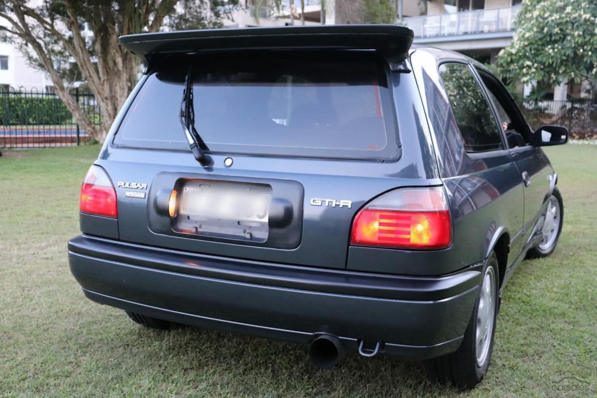 Gunmetal Grey NJissan Pulsar GTiR 1990 images Australia (1).jpg