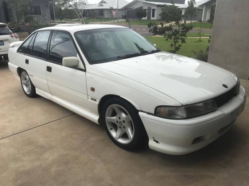 HSV Senator 5000i 1993 white images VP Holden (3).JPG