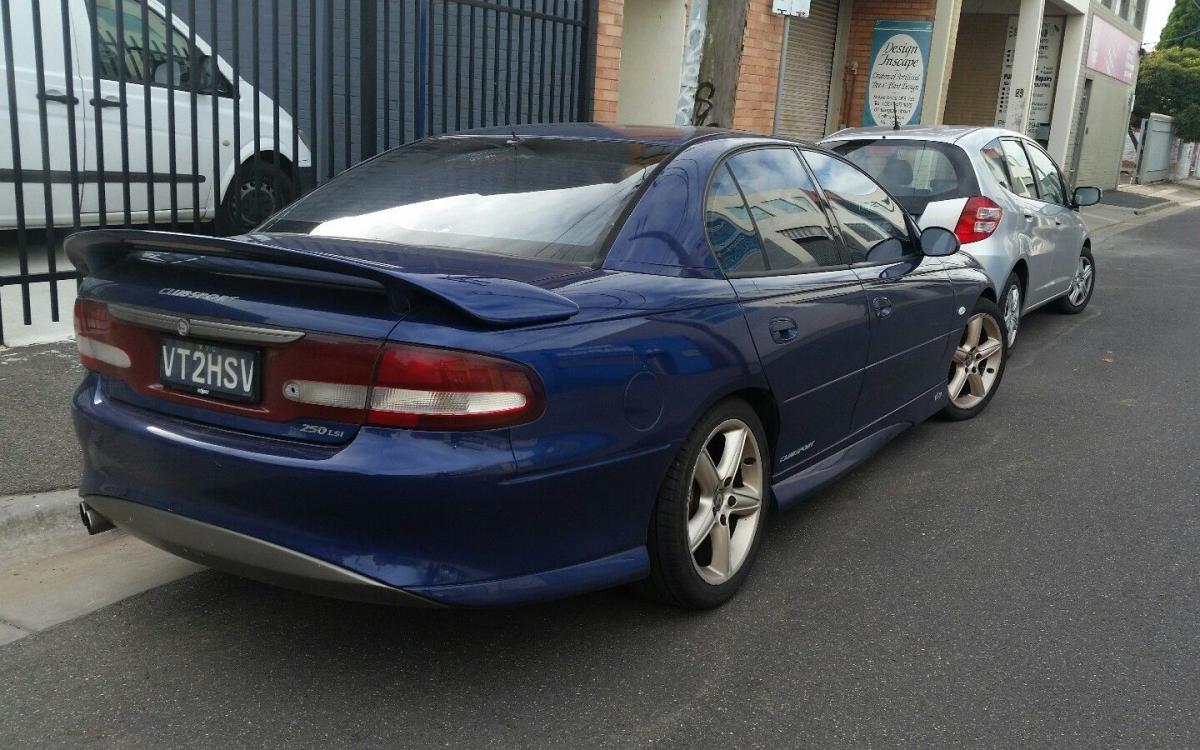 HSV VT Clubsport series 2 rear spoiler.jpg