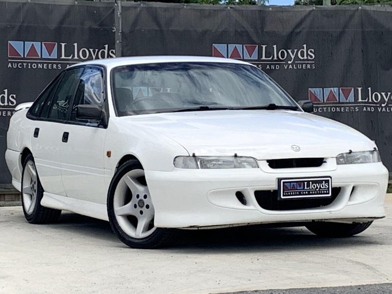 Holden HSV 1994 VR CLubsport White images 2021 (1).jpg