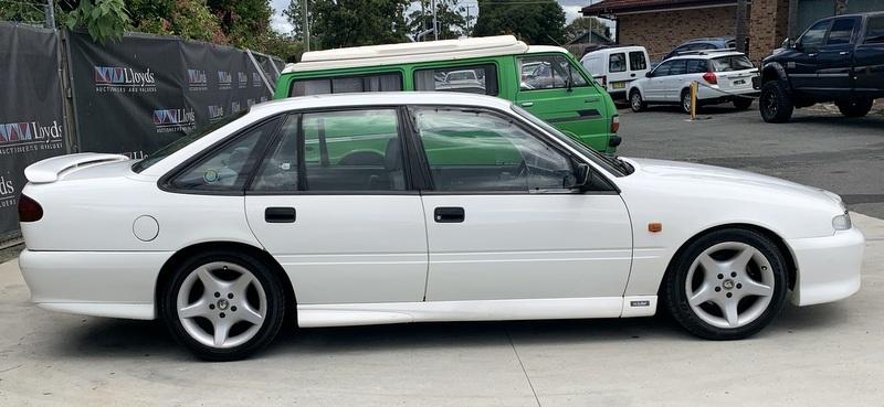 Holden HSV 1994 VR CLubsport White images 2021 (21).jpg