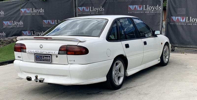 Holden HSV 1994 VR CLubsport White images 2021 (23).jpg