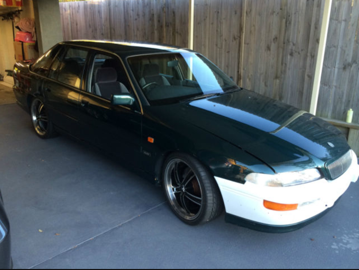 Holden Statesman Sherwood Green HSV 1995 215i Build Number 40 of 48 (3).png