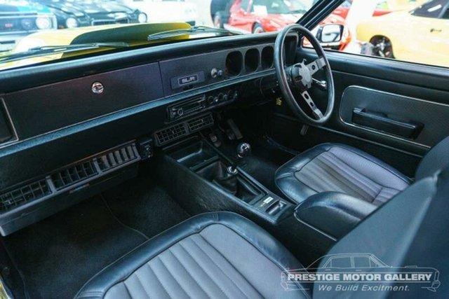 Holden Torana LH SL:R front seats and dashboard.jpg