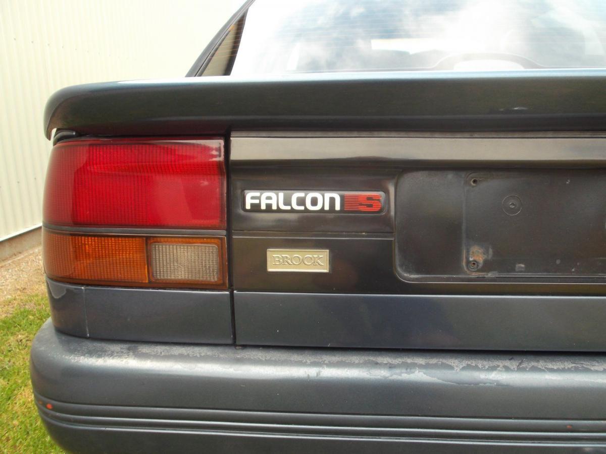 Indigo Blue Ford Falcon EA Brock B8 limited edition 1989 (4).jpg