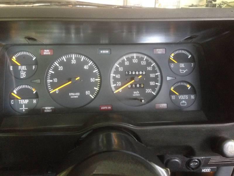 Interior image 1983 Hermitage Red fuel injected 6 cylinder Ford XE ESP Fairmont Ghia 1 (3).JPG
