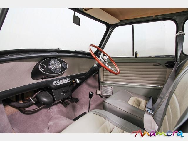 Interior images - 1965 Morris Cooper S 970cc (1).jpg