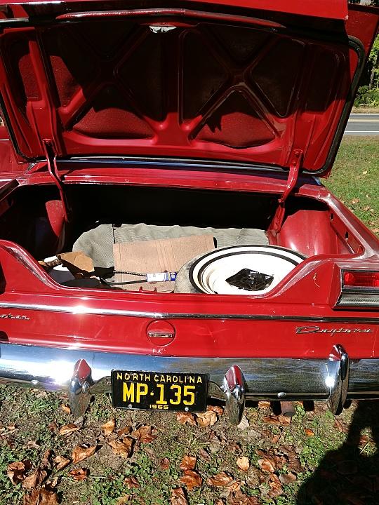 Interior images 1965 Studebaker Daytona Sports Sedan Red vinyl (1).jpg