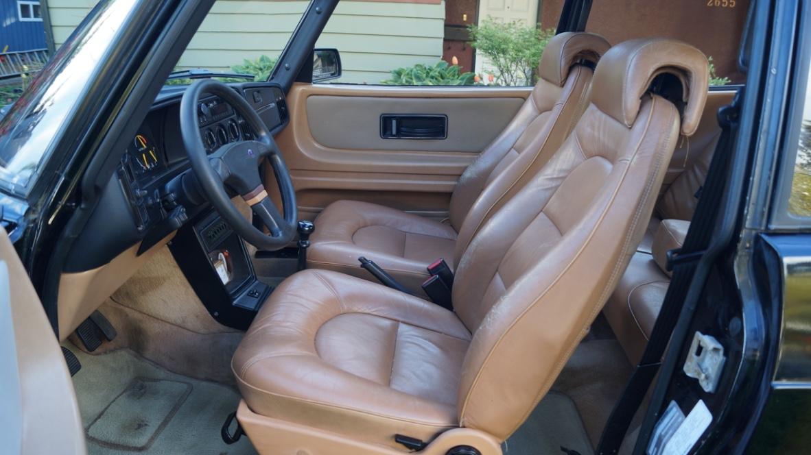 Interior images beige leather Saab 900 SPG 1985 (8).jpg