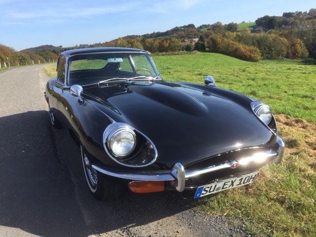 Jaguar E-type COupe.jpg