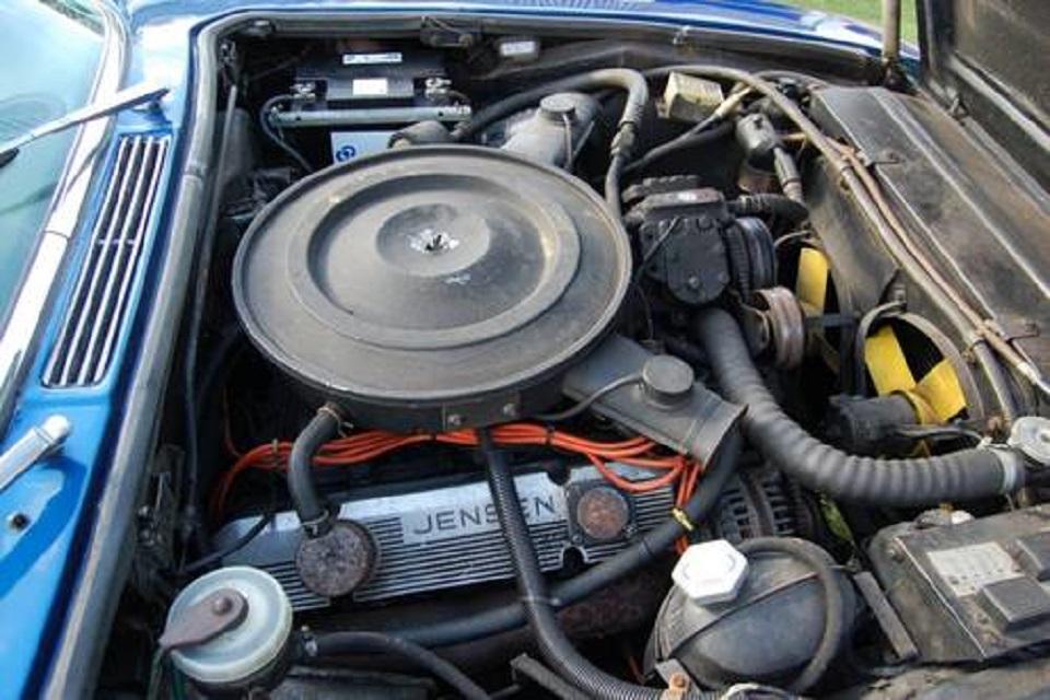 Jensen Interceptor MK3  engine.jpg