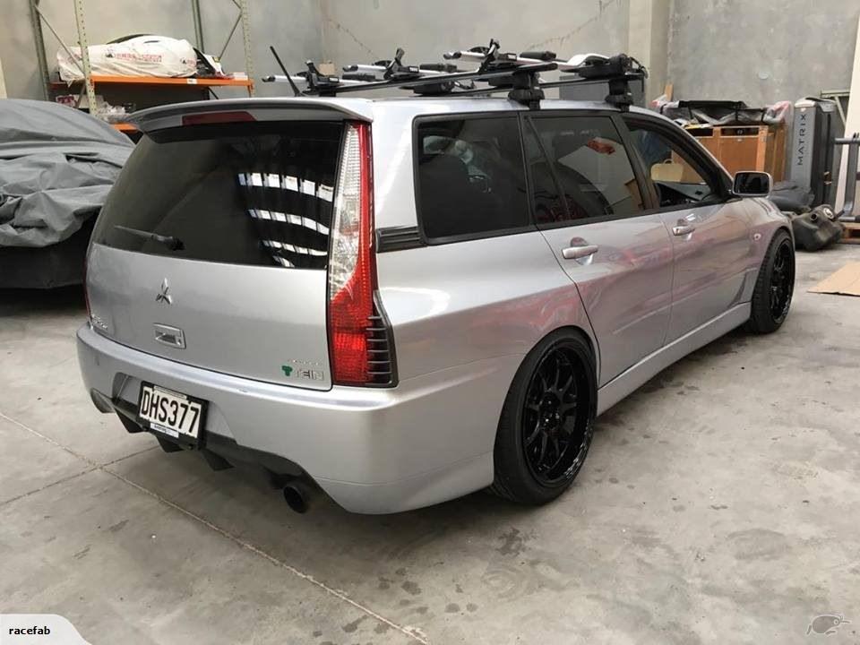 Lancer Evolution 9 IX wagon 2006 silver images NZ (5).jpg