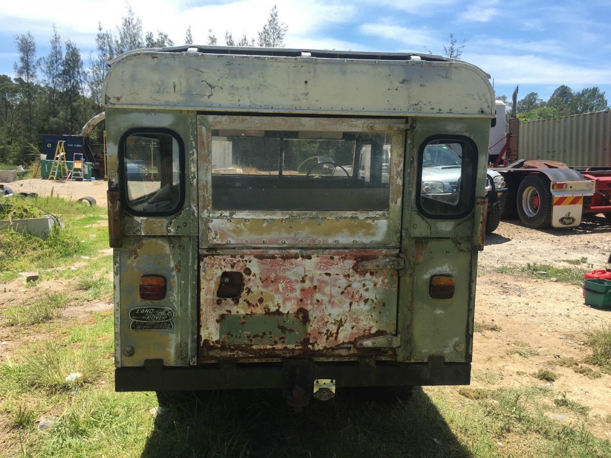 Land Rover Series 1 Wagon Rear.jpg