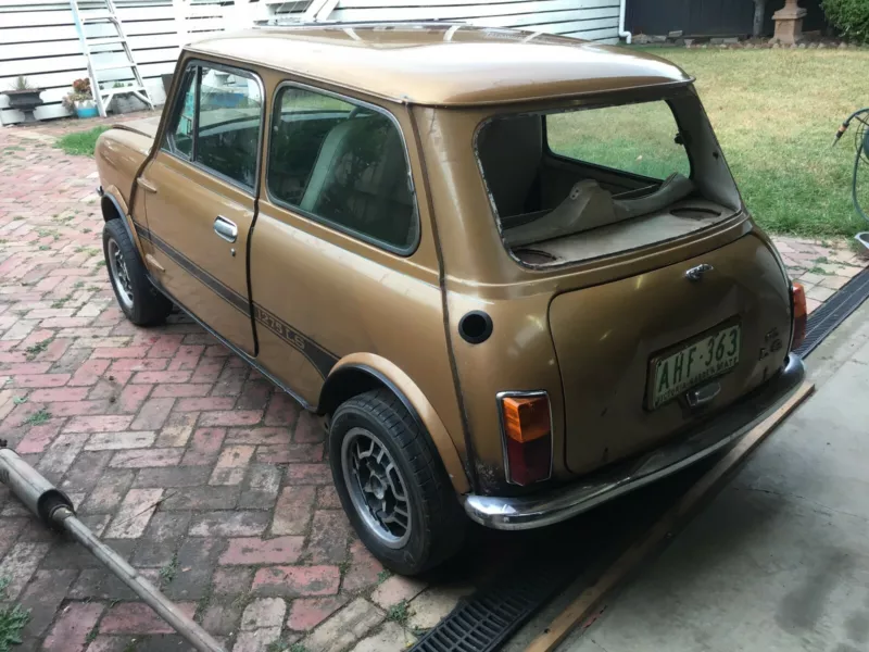 Leyland Mini 1275 LS 2021 project car unrestored nugget gold paint (8).png