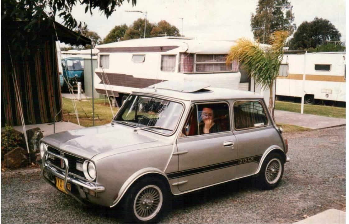 Leyland Mini 1275 LS Hi-Ho Silver classisc Register 2017.jpg