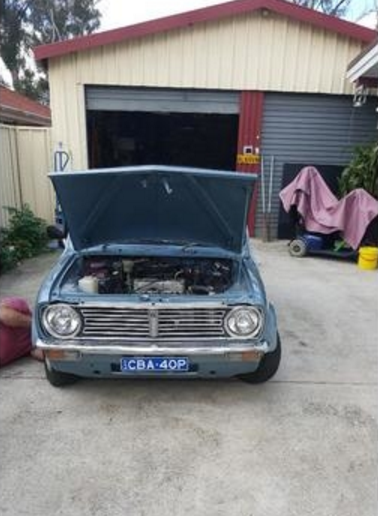 Leyland Mini 998 LS Australia 1977 Silver Blue paint (1).png