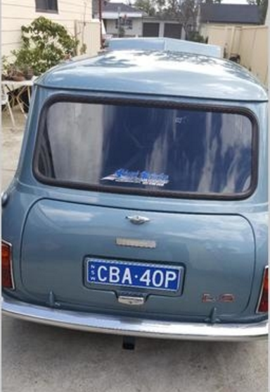 Leyland Mini 998 LS Australia 1977 Silver Blue paint (6).png