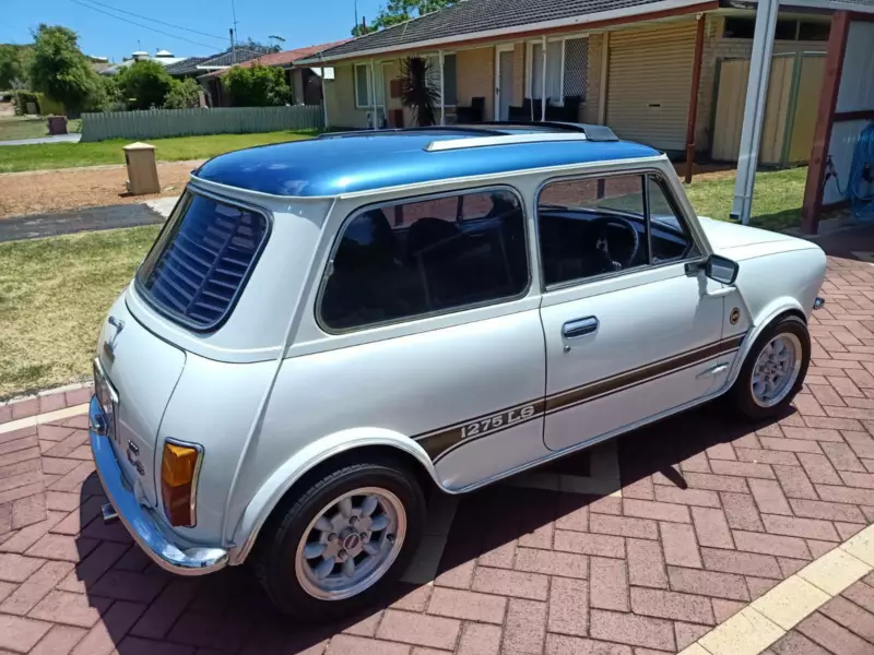 Leyland Mini LS replica white pics restored 1978r (5).png