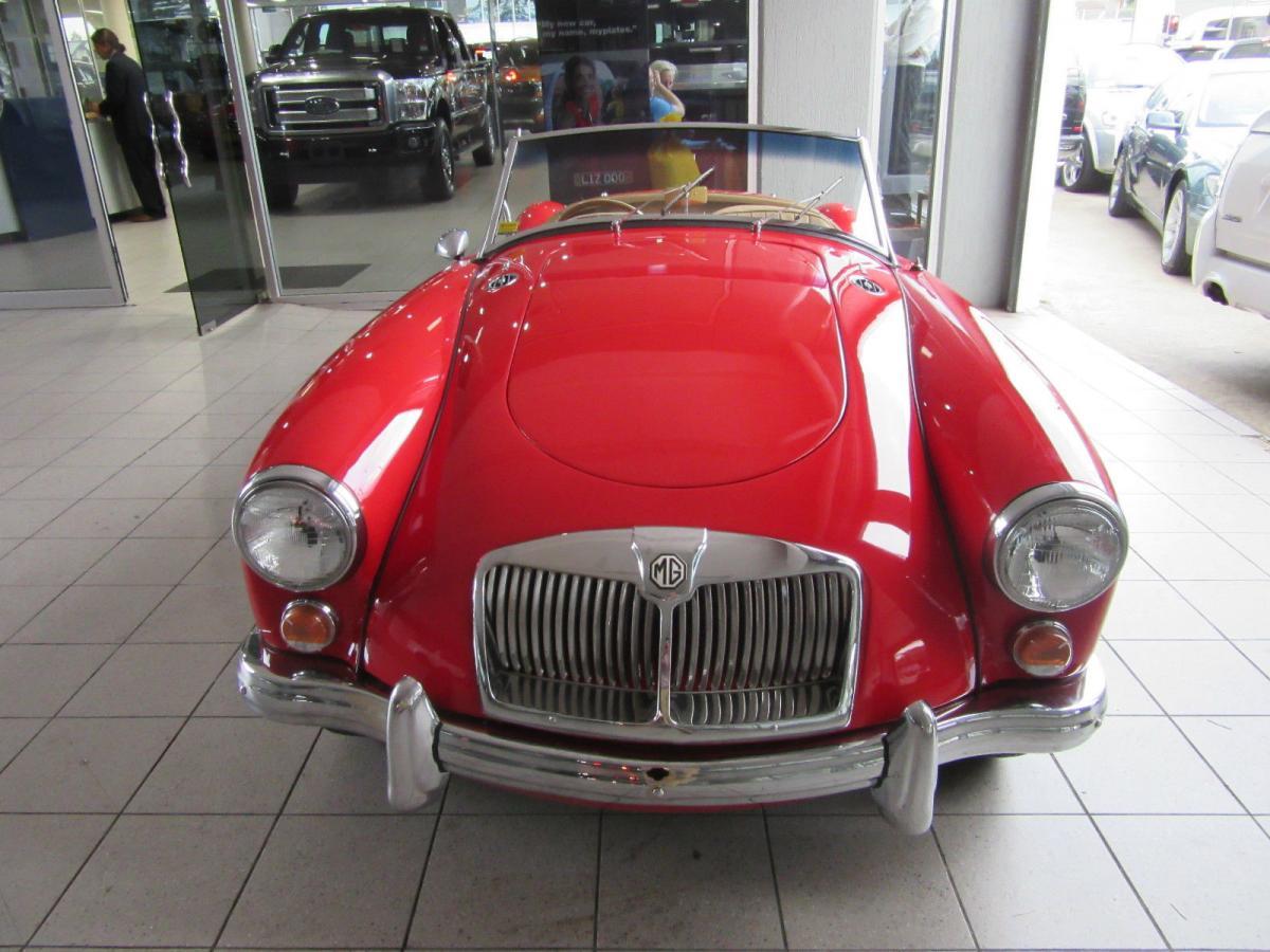 MG MGA 1600 mk2 bumper.jpg