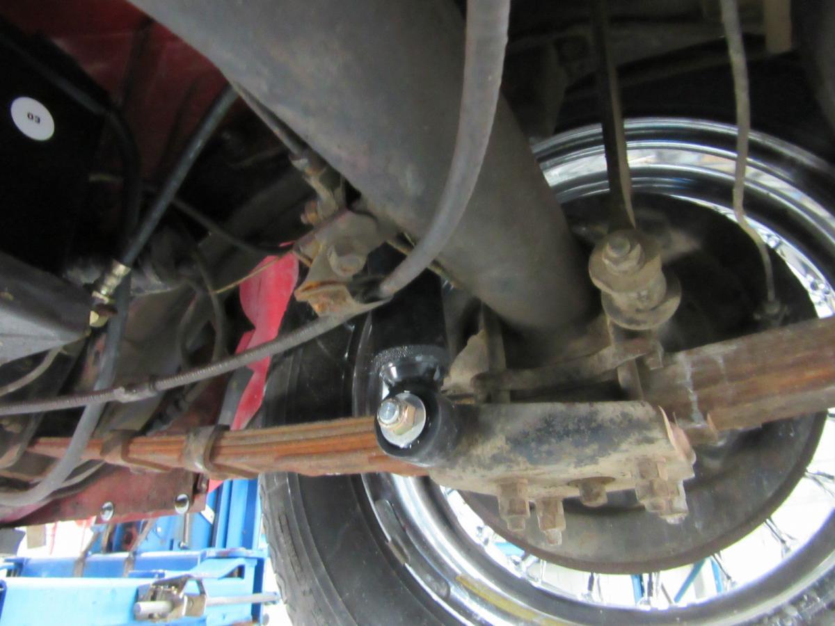 MG MGA 1600 mk2 underbody.jpg