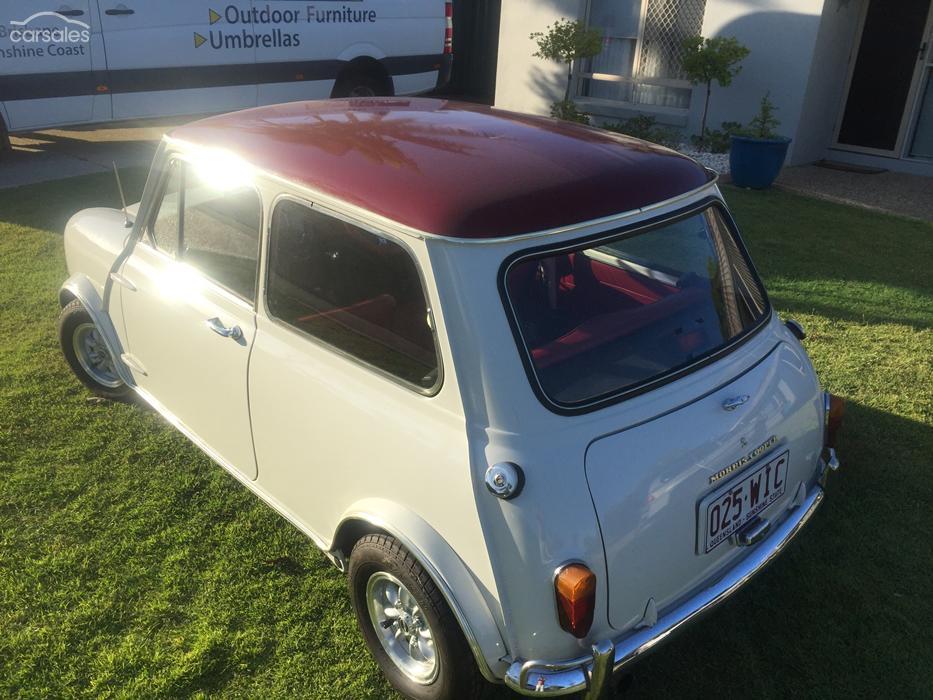 MK1 1967 Australian Morris Mini Cooper S Burgundy over Toga White CR (14).jpg