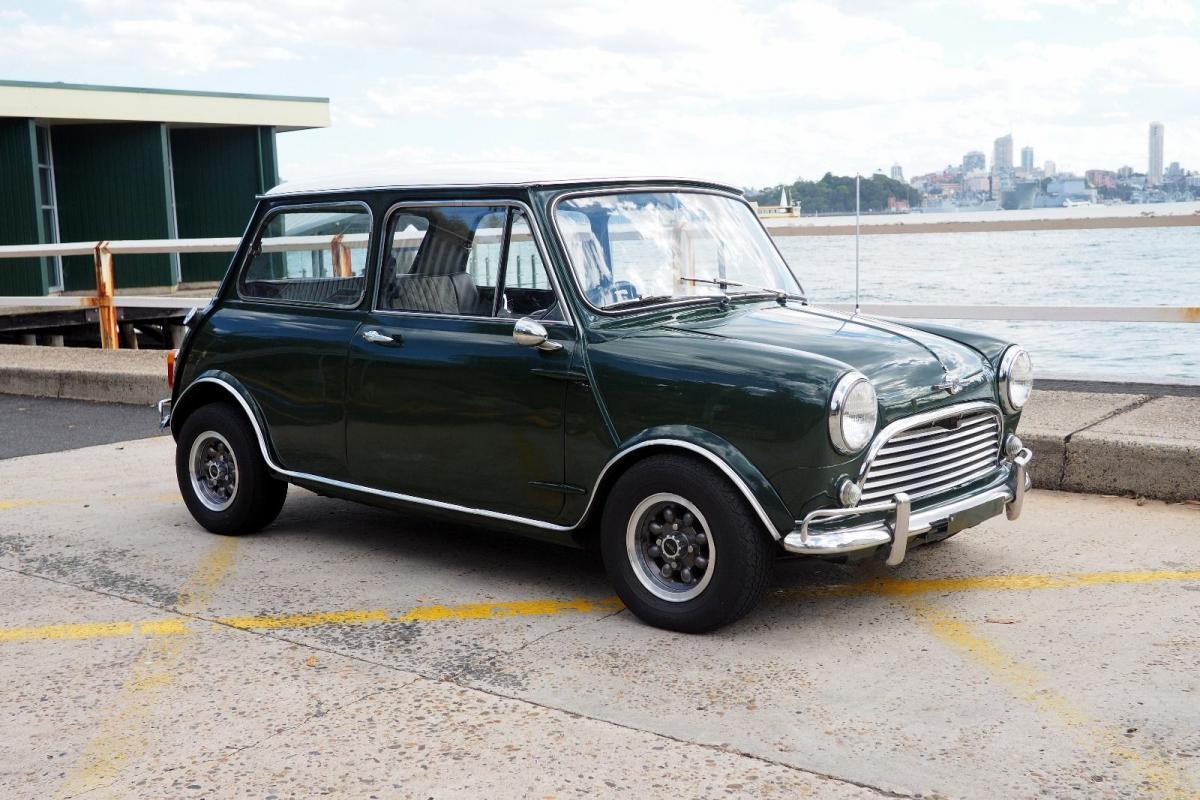 MK1 Australian Morris Cooper S Classic Register 1967 with MK2 engine (1).jpg