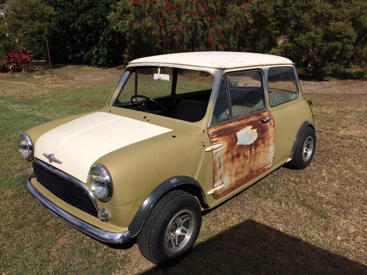 MK2 Morris Cooper S shell Built November 1970 Australia images unrestored (2).jpg